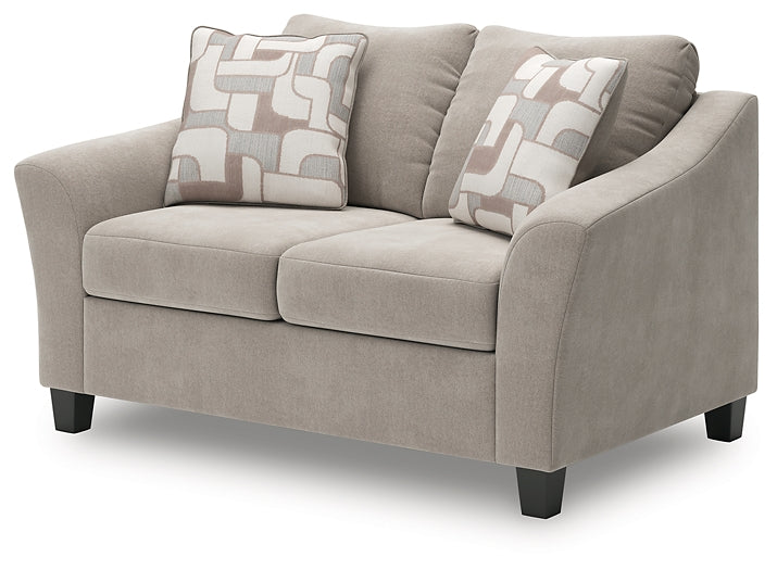 Willarae Loveseat