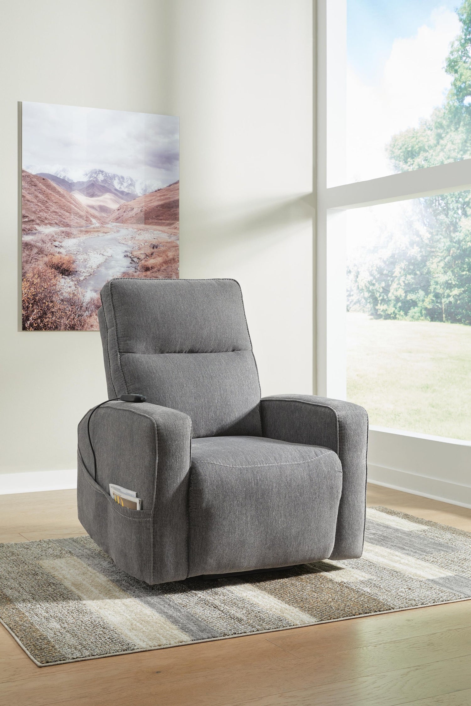 Living Room > Recliners